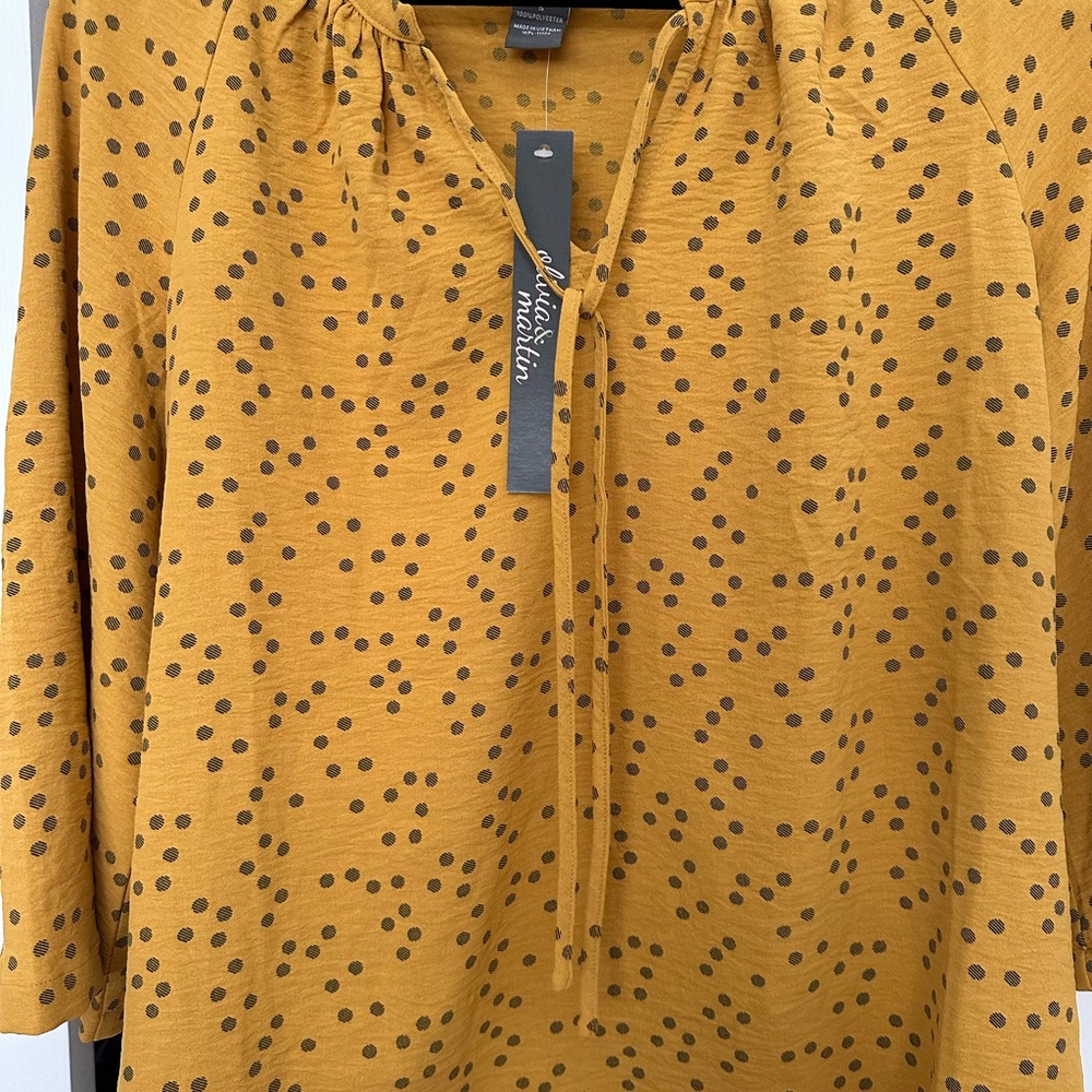Gold Tie Front 3/4 Sleeve Blouse